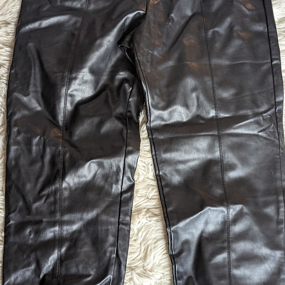 NWT Zara Faux Leather High Waisted Joggers - Picture 7 of 16